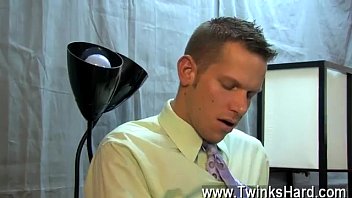 Hot Twink After These Two Blow Each Other's Dicks, Noah Leans Over free video