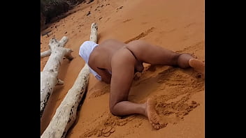 Ladypamela Travesti Latina Pelada Na Praia Que Bunda Gostosa Doida Para Fuder free video