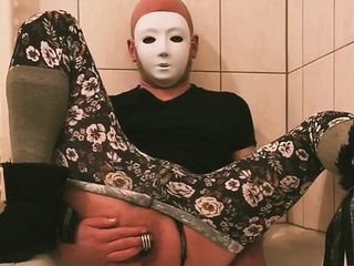 Hot Kinky Masked Cd Stretches Own Hungry Ass-Pussy Till Sissygasm free video