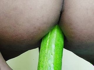Sissy Playing With Cucumber And Getting Her Ass Ready For Big Cock free video